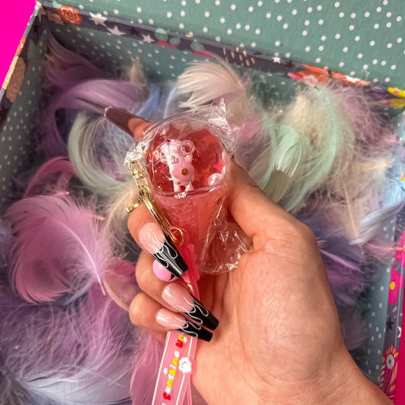 PinkyWay Ice Cream Keychain - Picture 2 of 3